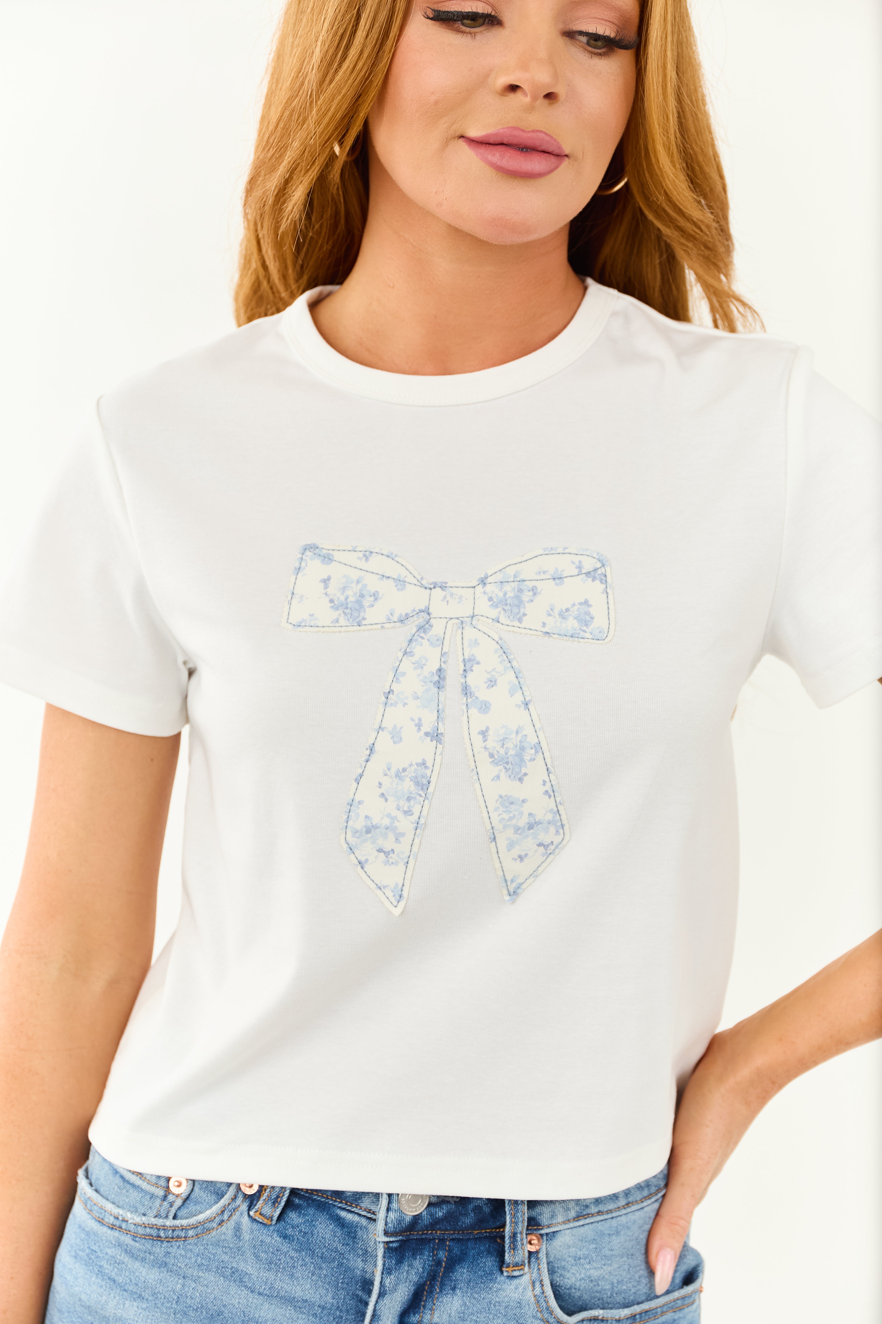 Off White Bow Patch Graphic Short Sleeve Top