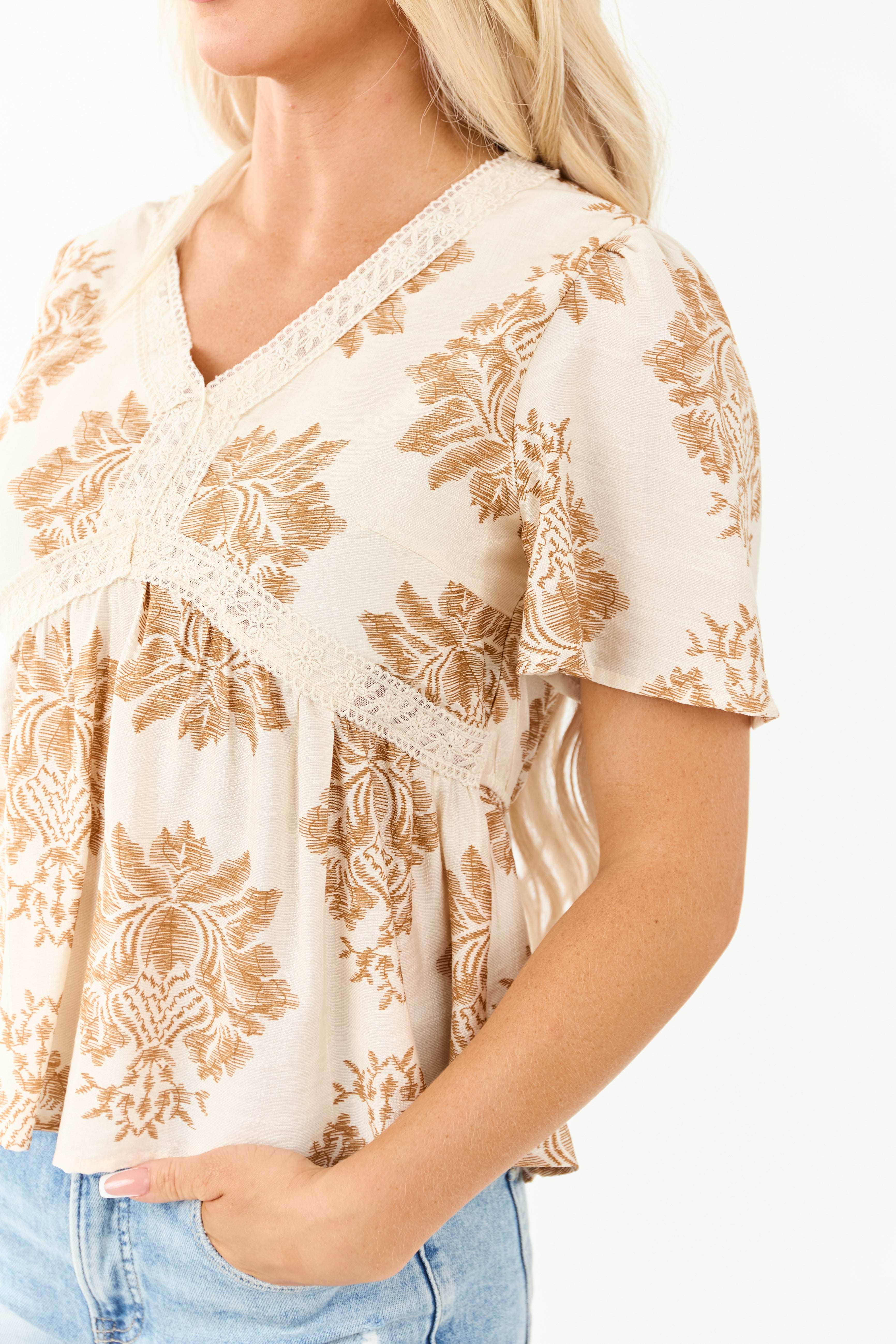 Cream Damask Print Short Sleeve Lace Top